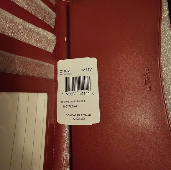 COACH Pride Large Zip Around Signature Leather Rainbow Phone Wallet Authentic - Picture 4 of 9